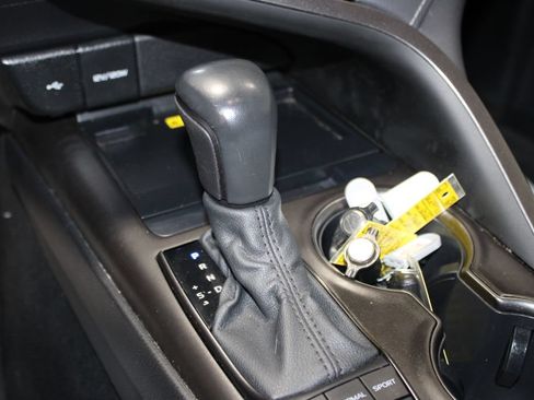 Used 2022 Toyota Camry XSE w/ Navigation Upgrade Package FWD image 26