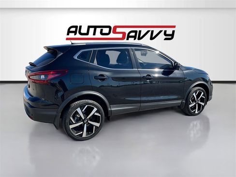 Used 2022 Nissan Rogue Sport SL w/ Premium Package image 7