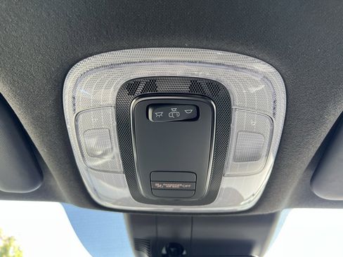 Certified 2025 Hyundai Elantra Sport image 24