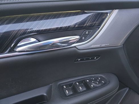 Certified 2023 Cadillac XT6 Premium Luxury w/ Technology Package image 11