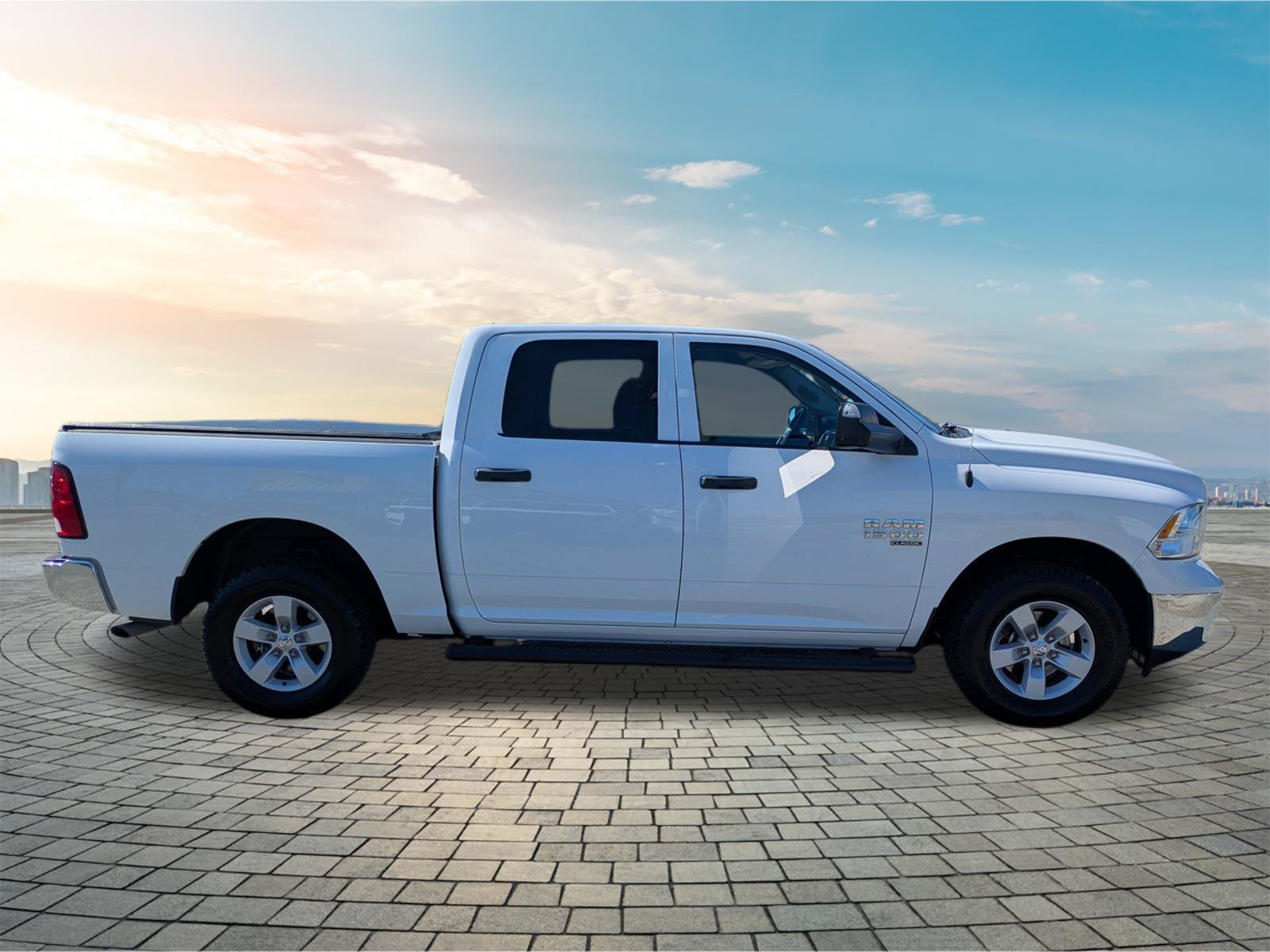 Used 2023 RAM 1500 Classic SLT w/ Trailer & Traction Group AWD/4WD image 4