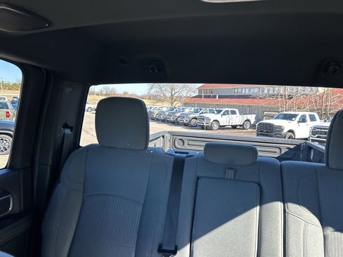 Used 2024 RAM 2500 Big Horn w/ Bed Utility Group image 26