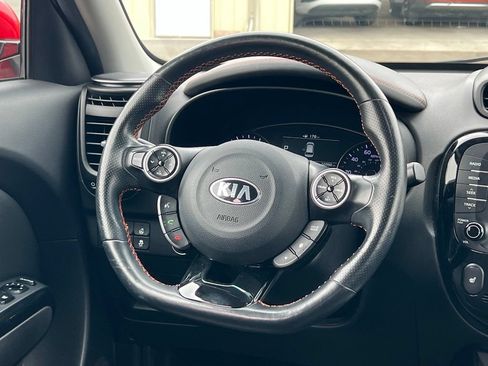 Used 2019 Kia Soul ! w/ Technology Package FWD image 12