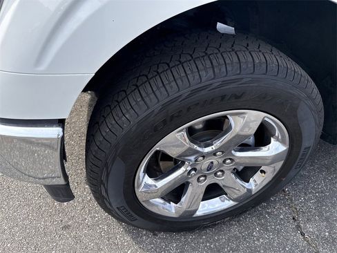 Used 2023 Ford F150 Lariat w/ Equipment Group 502A High image 4