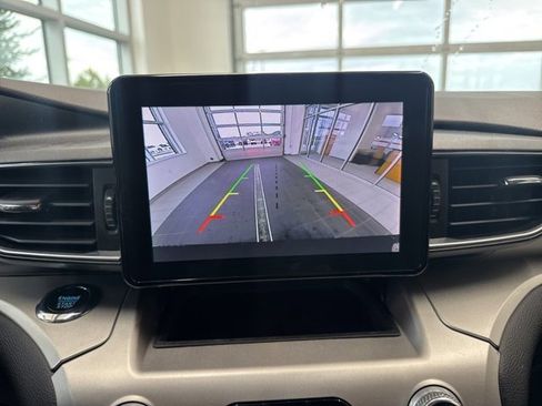 Certified 2022 Ford Explorer XLT w/ Equipment Group 202A image 24