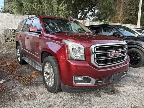 Used 2017 GMC Yukon SLT w/ Open Road Package RWD image 3