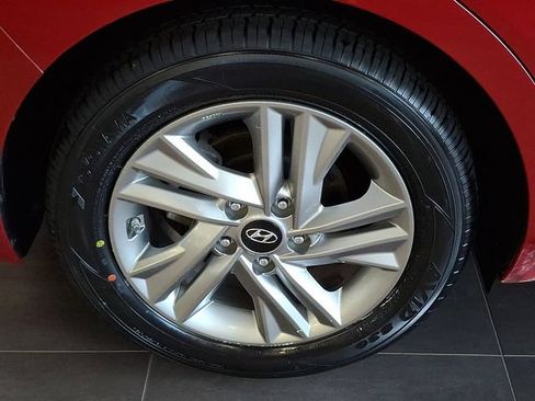 Used 2020 Hyundai Elantra Value Edition w/ Cargo Package (C1) FWD image 7