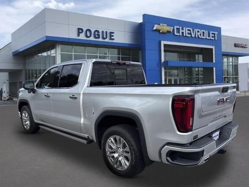 Used 2022 GMC Sierra 1500 Denali w/ Technology Package AWD/4WD image 3
