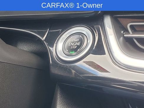 Certified 2024 Chevrolet Trax RS w/ Sunroof Package FWD image 18