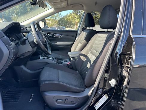 Used 2020 Nissan Rogue SV AWD/4WD image 10