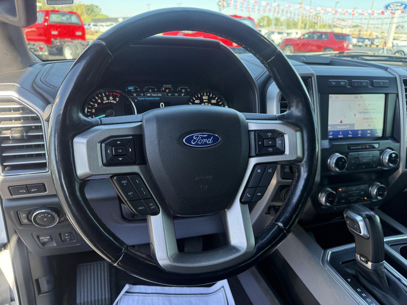 Used 2019 Ford F150 Platinum w/ Equipment Group 701A Luxury AWD/4WD image 9