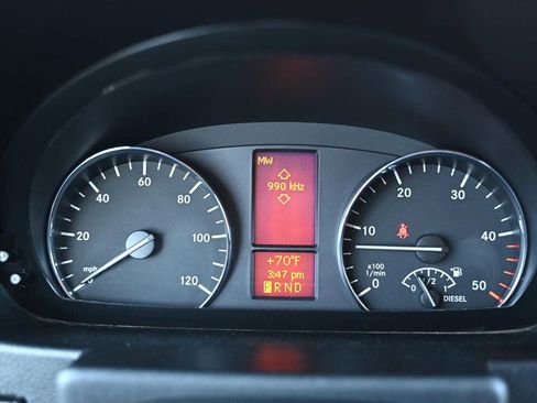 Used 2014 Mercedes-Benz Sprinter 3500 image 11
