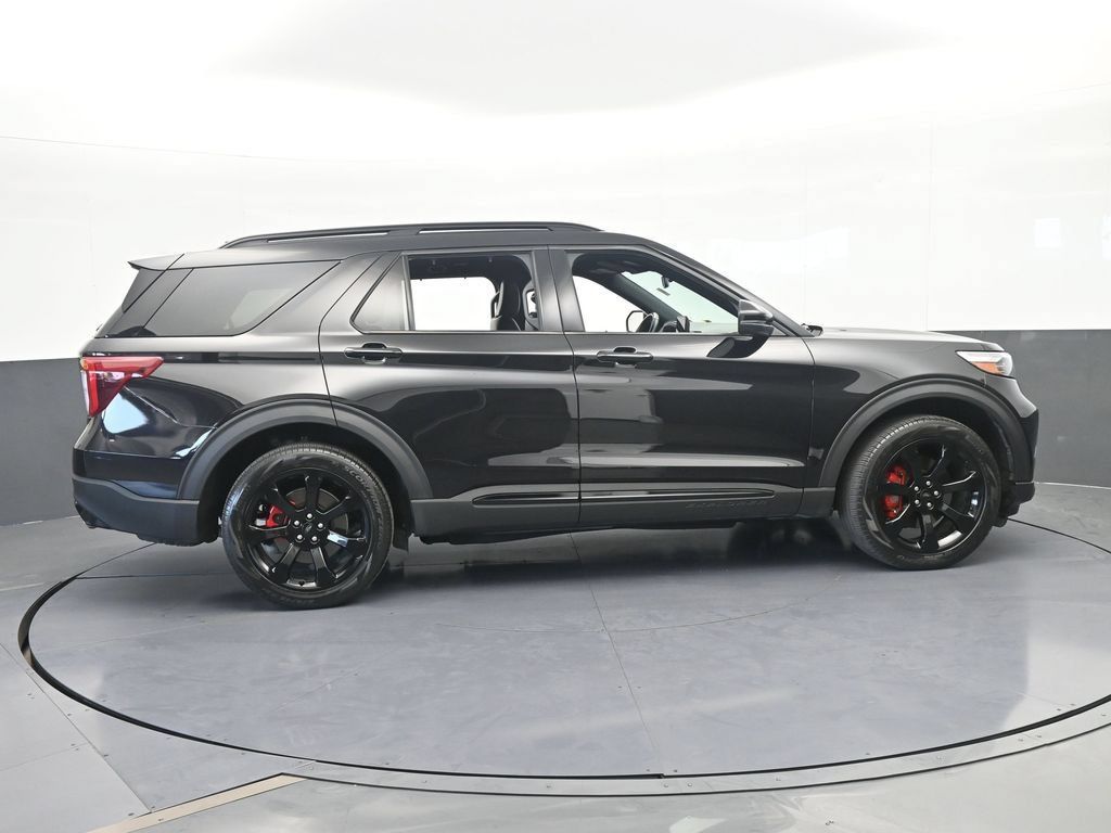 Used 2024 Ford Explorer ST w/ Equipment Group 401A AWD/4WD image 7