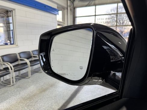 Used 2025 Jeep Grand Cherokee Limited image 23