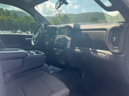 Used 2023 Chevrolet Silverado 2500 Custom w/ Custom Value Package AWD/4WD image 11
