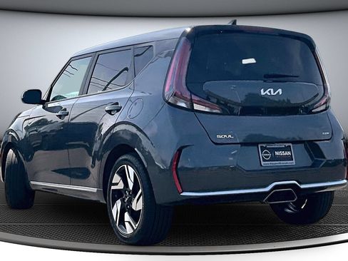 Used 2023 Kia Soul GT-Line FWD image 4