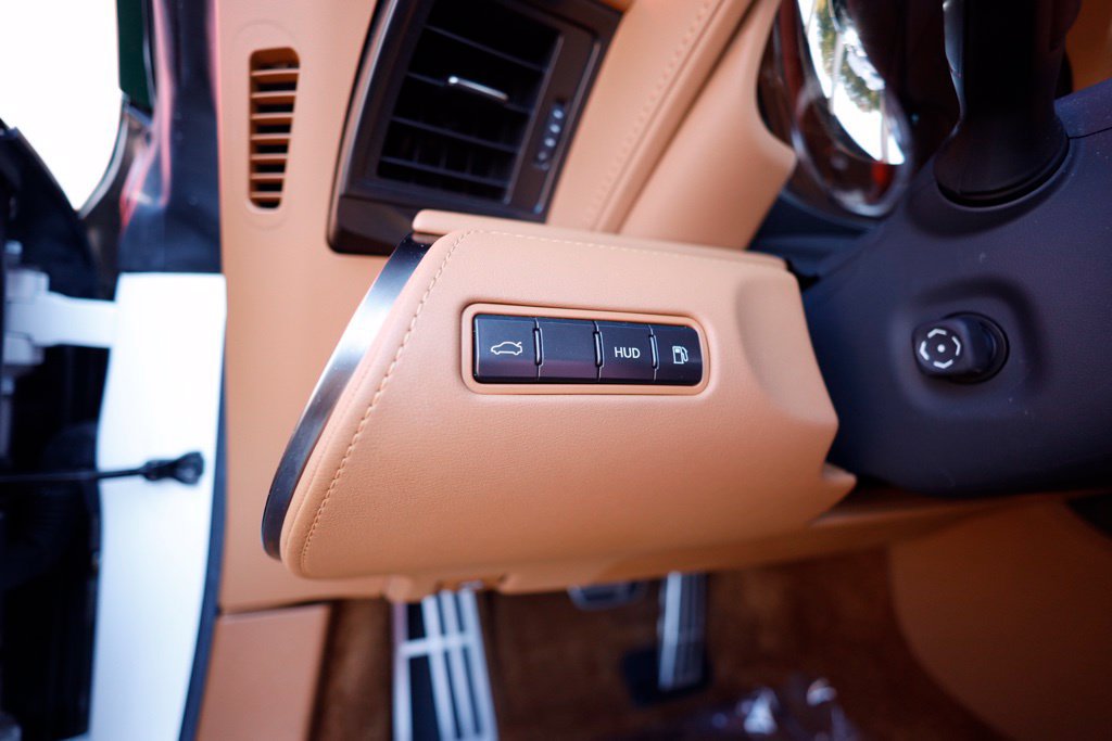 Used 2022 Lexus LC 500 Coupe w/ Touring Package RWD image 25