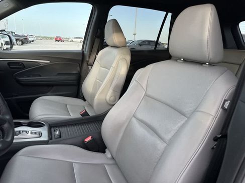 Used 2023 Honda Passport EX-L image 13