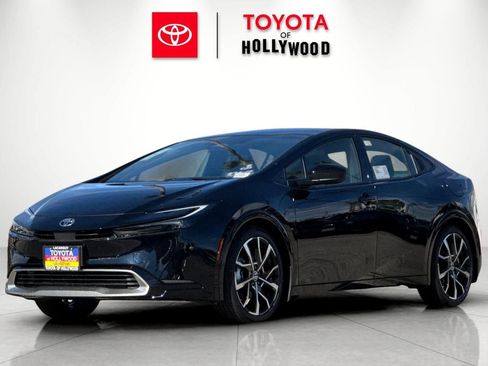 New 2026 Toyota Prius Plug-In Hybrid image 7