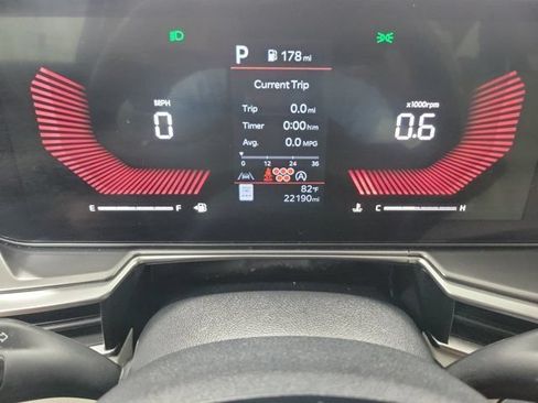 Used 2024 Kia Sorento S w/ Panoramic Sunroof Package FWD image 23