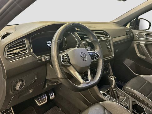 Used 2023 Volkswagen Tiguan SEL R-Line AWD/4WD image 18