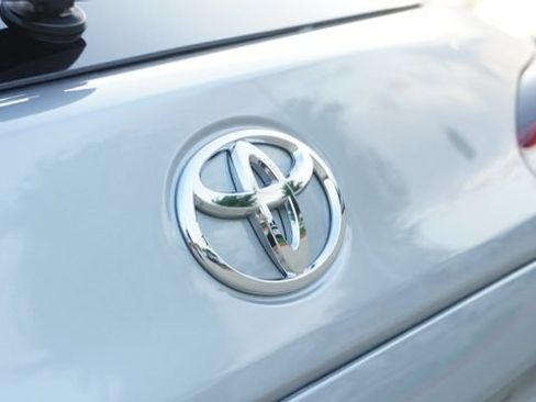Used 2026 Toyota Corolla Cross XLE FWD image 12