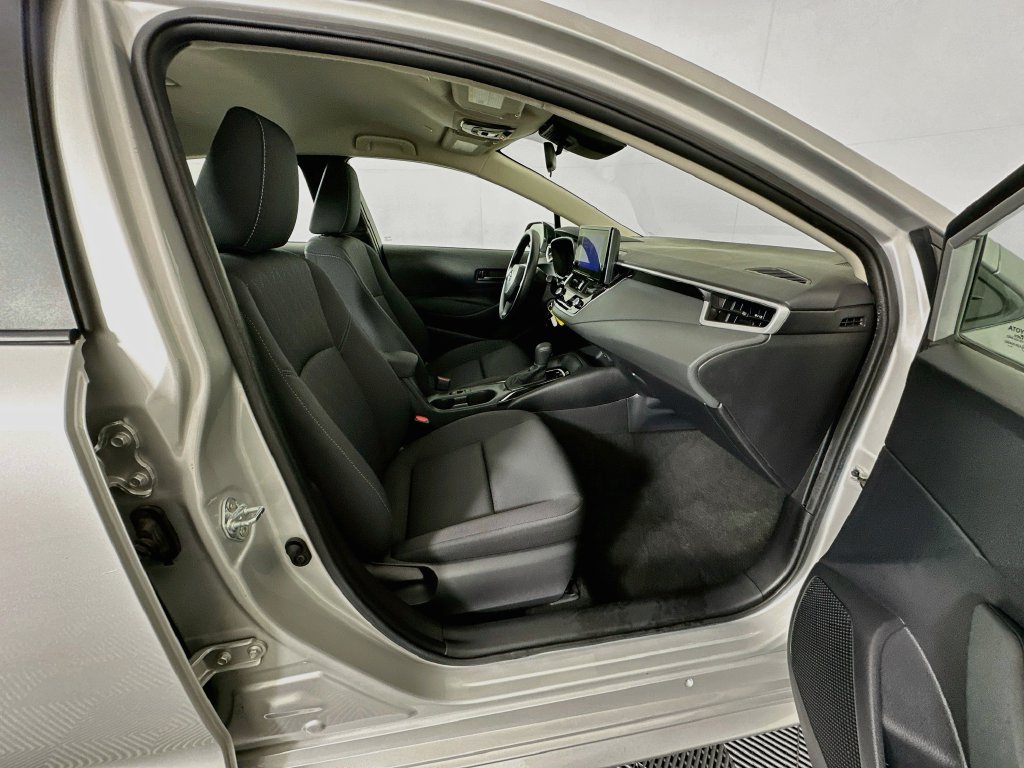 Certified 2025 Toyota Corolla LE FWD image 26