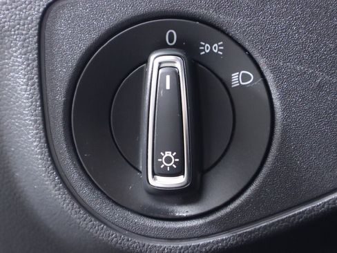 Used 2018 Volkswagen Atlas Launch Edition image 10