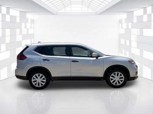 Used 2020 Nissan Rogue S AWD/4WD image 7