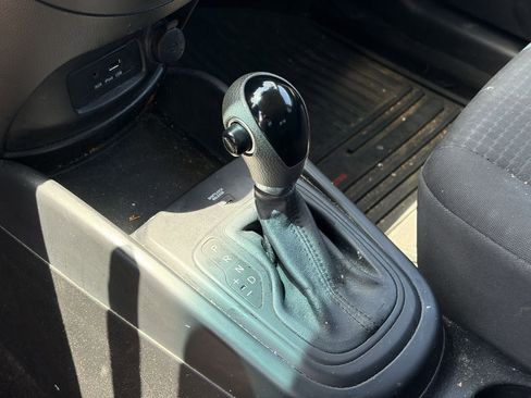 Used 2013 Kia Soul FWD image 9