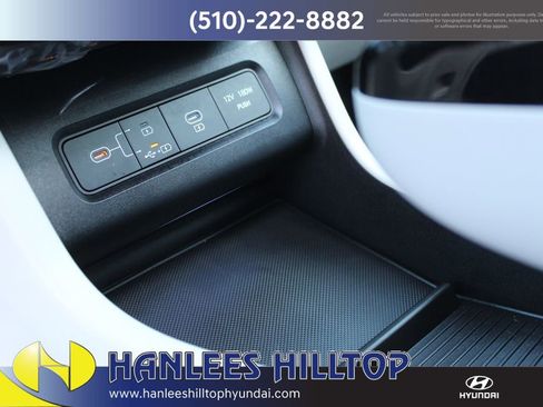 Used 2025 Hyundai Tucson Limited image 16