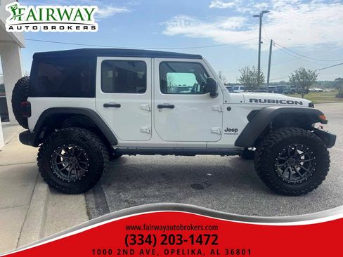 Used 2024 Jeep Wrangler Unlimited Rubicon w/ Capability Package AWD/4WD image 5