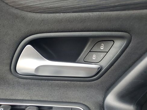 Used 2021 Mercedes-Benz CLA 250 4MATIC image 23