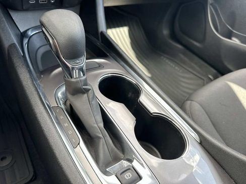 Used 2023 Chevrolet Malibu LT FWD image 26