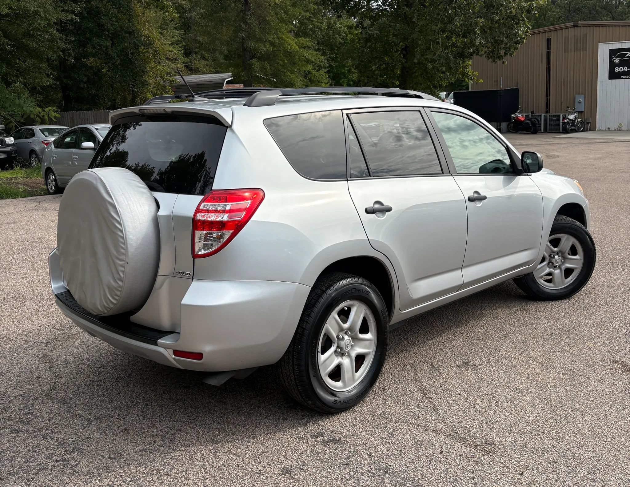 Used 2010 Toyota RAV4 4WD w/ Base L4 Extra Value Pkg image 6
