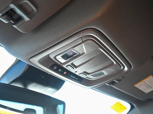 Used 2024 GMC Sierra 2500 SLE image 38