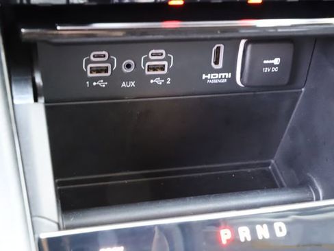 Used 2023 Jeep Grand Cherokee 4WD 4xe image 32
