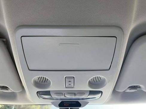 Used 2021 Ford EcoSport SE FWD image 33