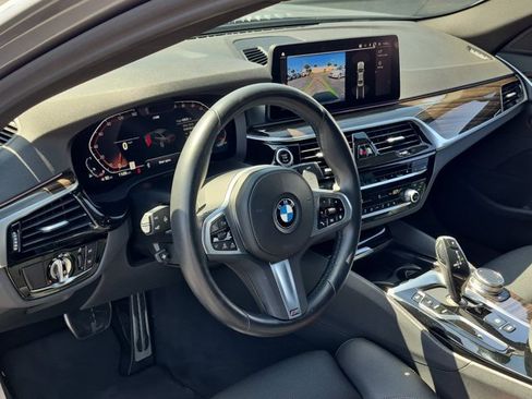 Used 2023 BMW 540i w/ M Sport Package RWD image 10