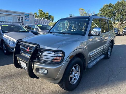 Used 2001 Mitsubishi Montero Limited AWD/4WD image 3