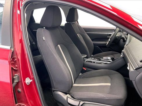 Used 2023 Hyundai Sonata SEL w/ Cargo Package image 6