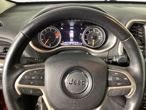 Used 2016 Jeep Cherokee Limited AWD/4WD image 22