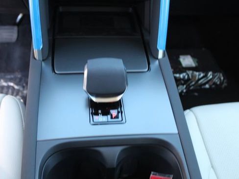 New 2025 Land Rover Discovery Sport S image 13