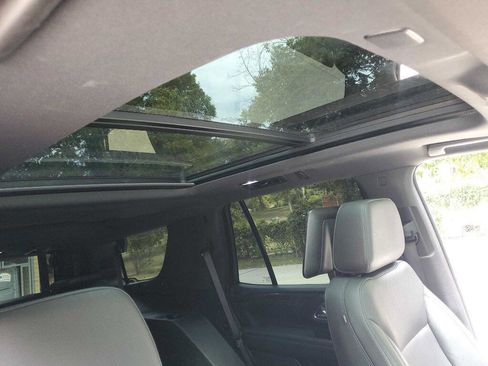 Used 2021 Chevrolet Tahoe Z71 w/ Z71 Off-Road Package image 36