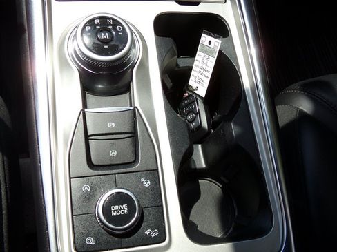 Used 2021 Ford Explorer Platinum w/ Equipment Group 601A AWD/4WD image 37