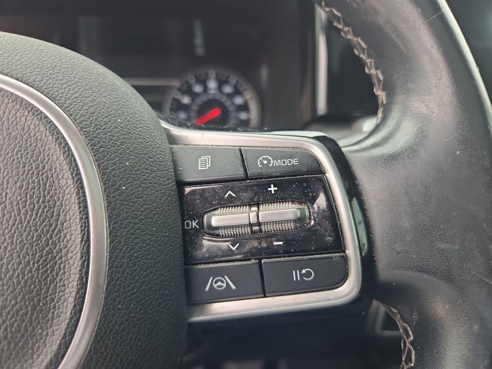 Certified 2021 Kia Sorento S w/ Panoramic Sunroof Package FWD image 24