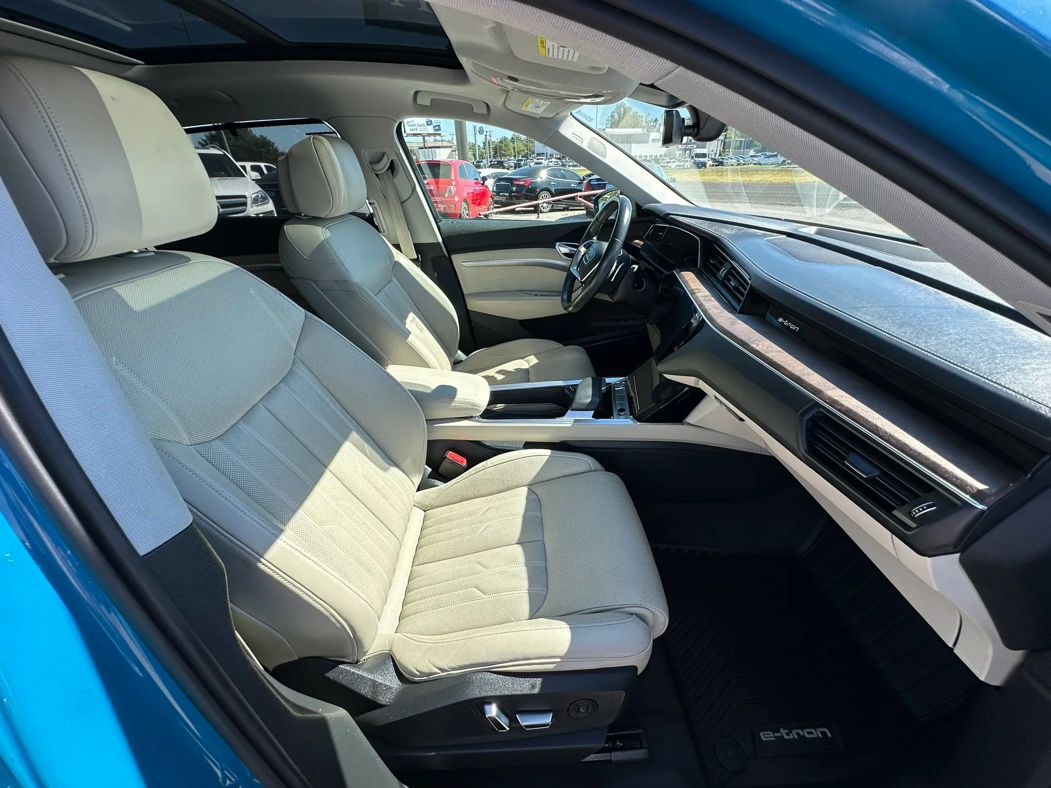 Used 2019 Audi e-tron Prestige AWD/4WD image 13