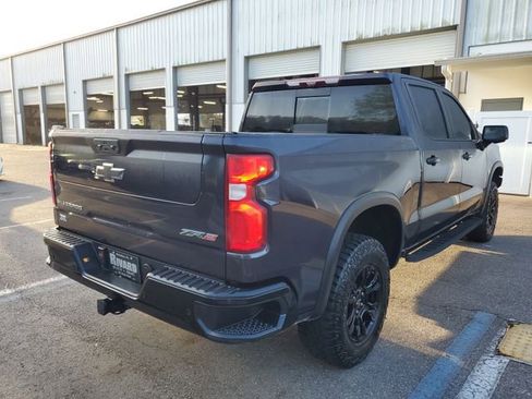 Used 2022 Chevrolet Silverado 1500 ZR2 w/ Technology Package image 4