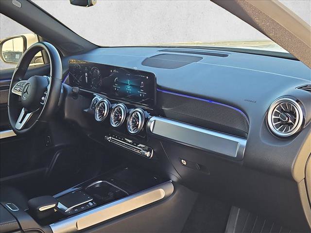 Used 2022 Mercedes-Benz GLB 250 image 20