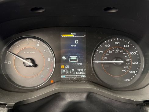 Used 2023 Subaru Crosstrek 2.0i AWD/4WD image 30